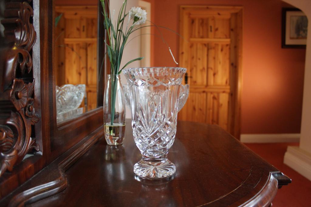 Keanes Of Curraheen, Bar, Restaurant & Accommodation Tralee Extérieur photo