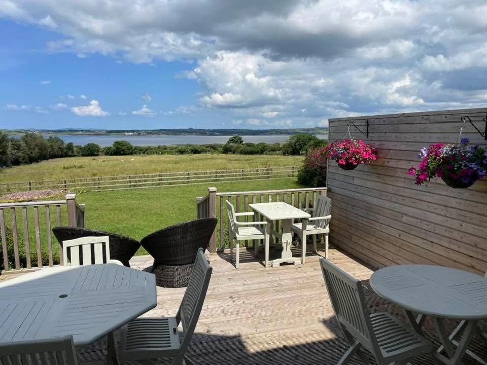 Keanes Of Curraheen, Bar, Restaurant & Accommodation Tralee Extérieur photo